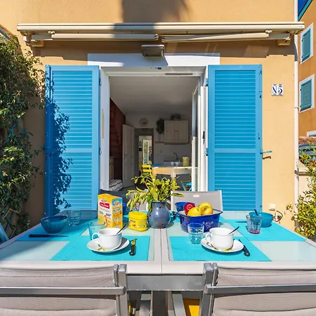 Casa vacanze Les Mas D'azur By Interhome La Londe-les-Maures